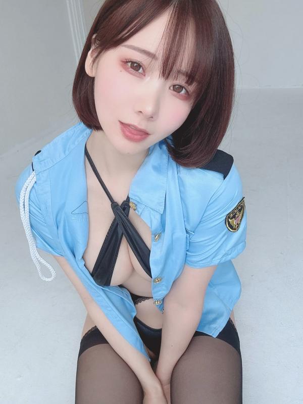    けん研(けんけん)制服诱惑与性感恶魔Cosplay写真，大尺度角色扮演，火辣身材尽显极致诱惑，2023.11精选合集第60张图片