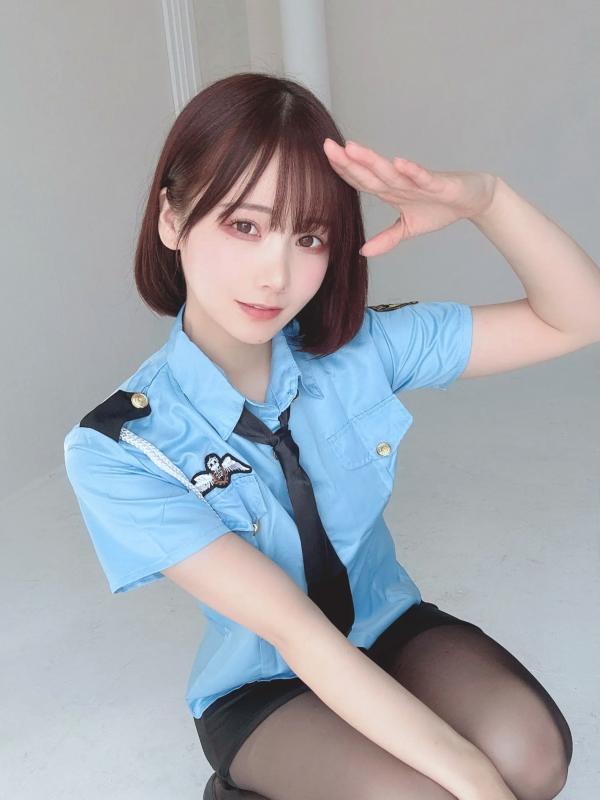    けん研(けんけん)制服诱惑与性感恶魔Cosplay写真，大尺度角色扮演，火辣身材尽显极致诱惑，2023.11精选合集第70张图片