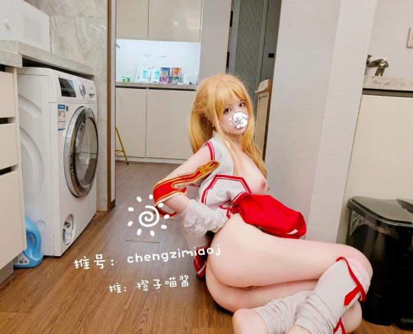    橙子喵酱-亚丝娜 极致诱惑私房Cosplay角色扮演室内居家高清美图第1张图片