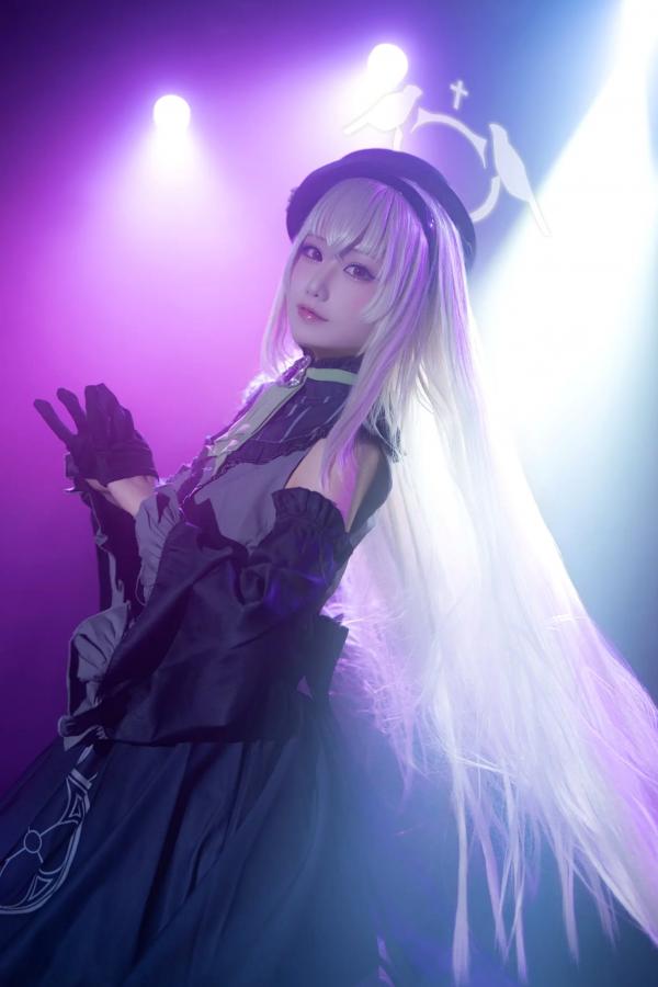    lunananya - 碧蓝档案歌住樱子Cosplay，梦幻舞台灯光下演绎高冷女神，精致哥特风造型与绝美黑丝诱惑第27张图片