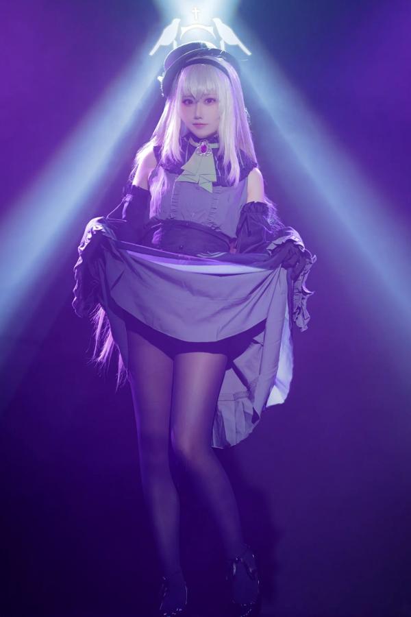    lunananya - 碧蓝档案歌住樱子Cosplay，梦幻舞台灯光下演绎高冷女神，精致哥特风造型与绝美黑丝诱惑第29张图片