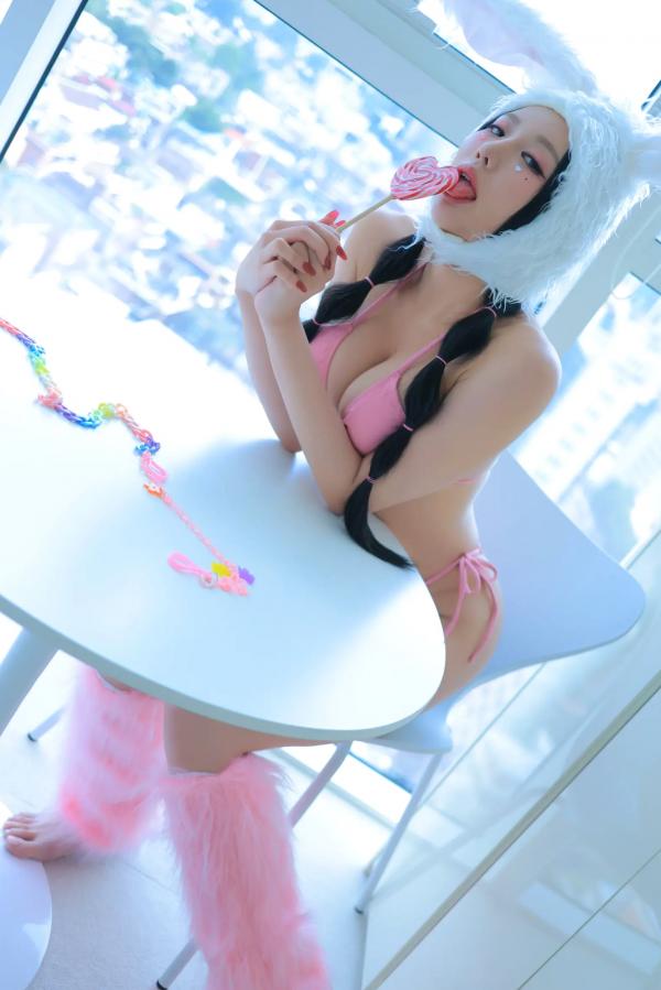    Dongeuran - Naked Bunny 兔女郎角色扮演写真，粉嫩比基尼萌系私房，性感火辣诱惑呈现 [210P]第86张图片