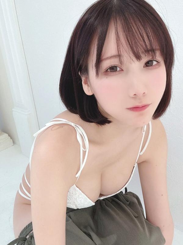    けん研(Ken Ken) 2023.09 Fantia精选：清纯短发女仆装、极品女神私房照、性感比基尼诱惑合集第61张图片