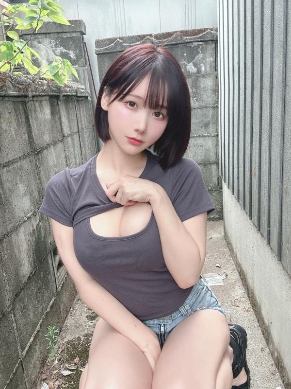    けん研(Ken Ken) 2023.09 Fantia精选：清纯短发女仆装、极品女神私房照、性感比基尼诱惑合集第92张图片
