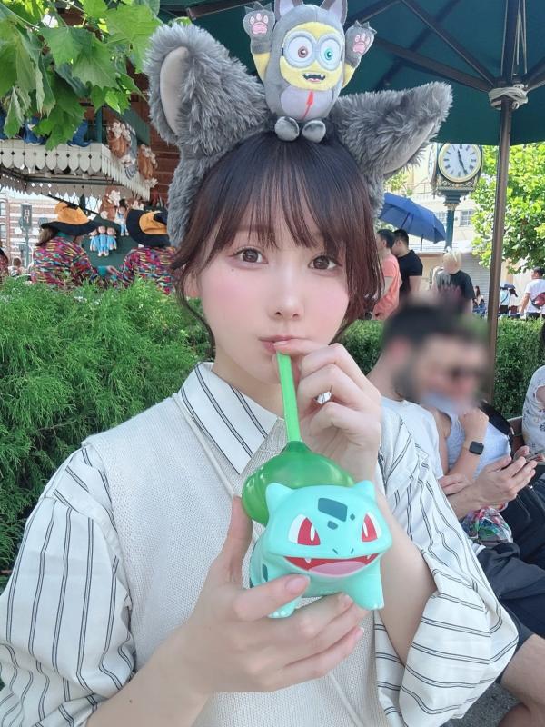   けん研(Ken Ken) 2023.09 Fantia精选：清纯短发女仆装、极品女神私房照、性感比基尼诱惑合集第102张图片