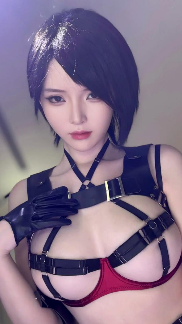    一小央泽 - 生化危机 艾达王角色扮演，制服诱惑私房摄影，波涛胸涌极致身材呈现 [51P]第19张图片