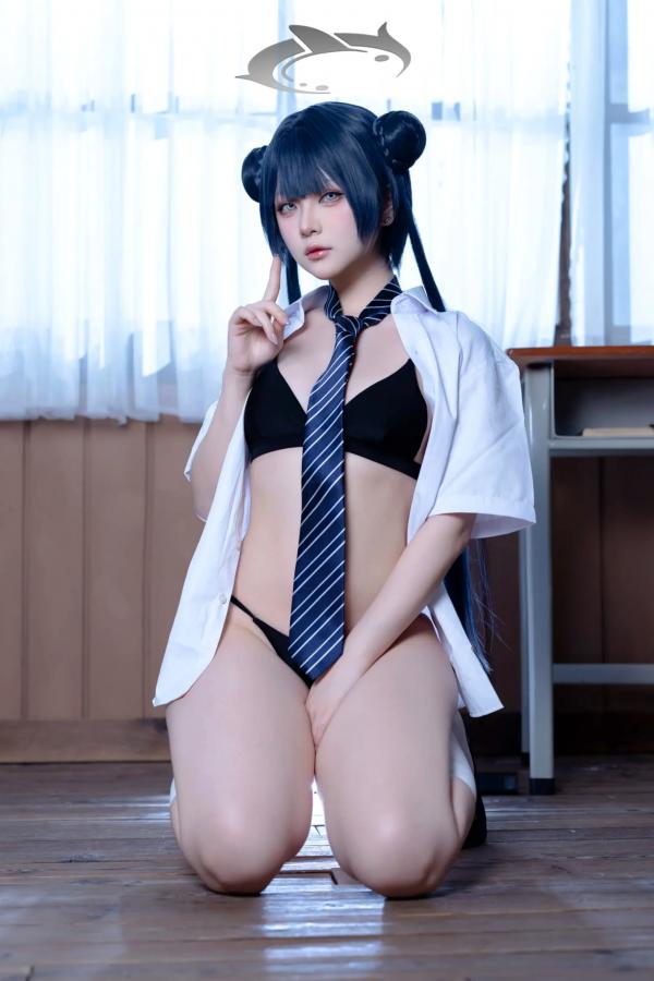    屿鱼 - 蔚蓝档案 妃咲COS 沉浸式绝美JK校服教室制服诱惑 大尺度女神写真合集 [61P]第59张图片