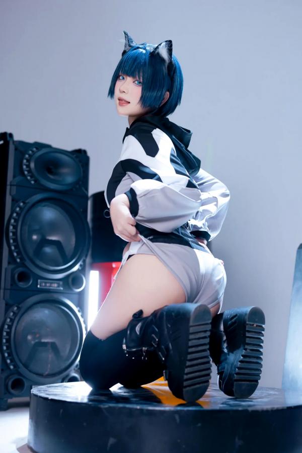    屿鱼 - 手办：二次元机能风猫耳少女，黑丝诱惑与朋克音浪的精致视听盛宴第37张图片