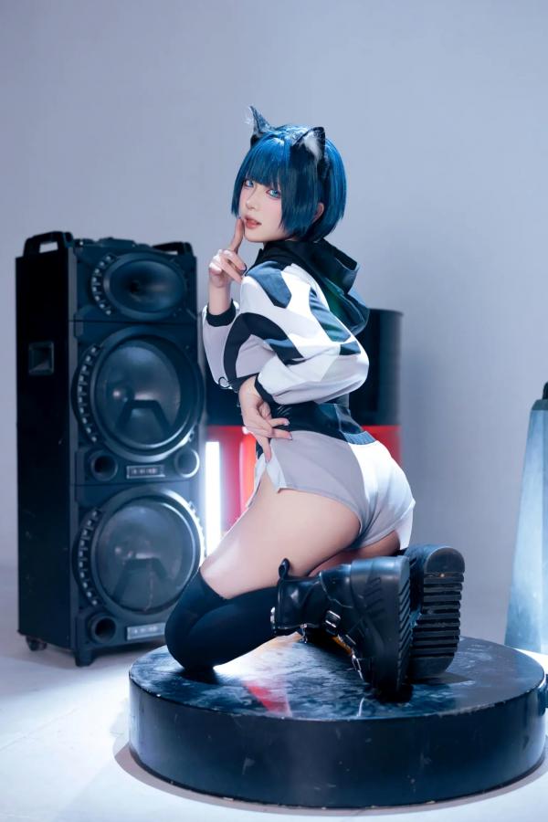   屿鱼 - 手办：二次元机能风猫耳少女，黑丝诱惑与朋克音浪的精致视听盛宴第38张图片