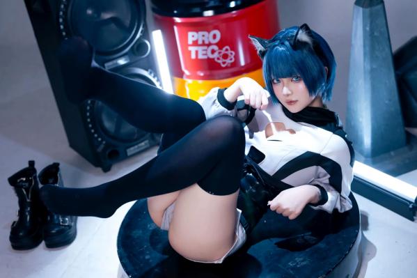    屿鱼 - 手办：二次元机能风猫耳少女，黑丝诱惑与朋克音浪的精致视听盛宴第72张图片