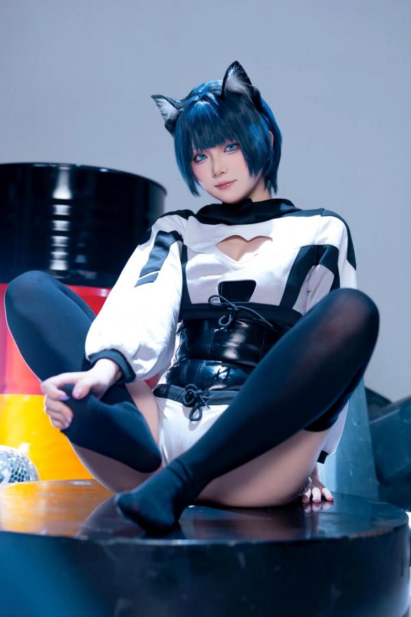    屿鱼 - 手办：二次元机能风猫耳少女，黑丝诱惑与朋克音浪的精致视听盛宴第73张图片
