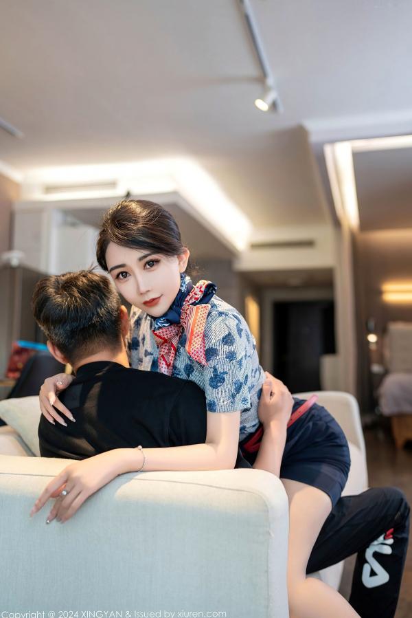    星颜社李若汐-制服诱惑系列，化身甜美空姐公寓私房写真，火辣身材尽显极致妩媚，空姐下班后的温柔互动，2024年绝美视觉盛宴第10张图片