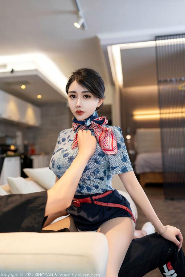    星颜社李若汐-制服诱惑系列，化身甜美空姐公寓私房写真，火辣身材尽显极致妩媚，空姐下班后的温柔互动，2024年绝美视觉盛宴第18张图片