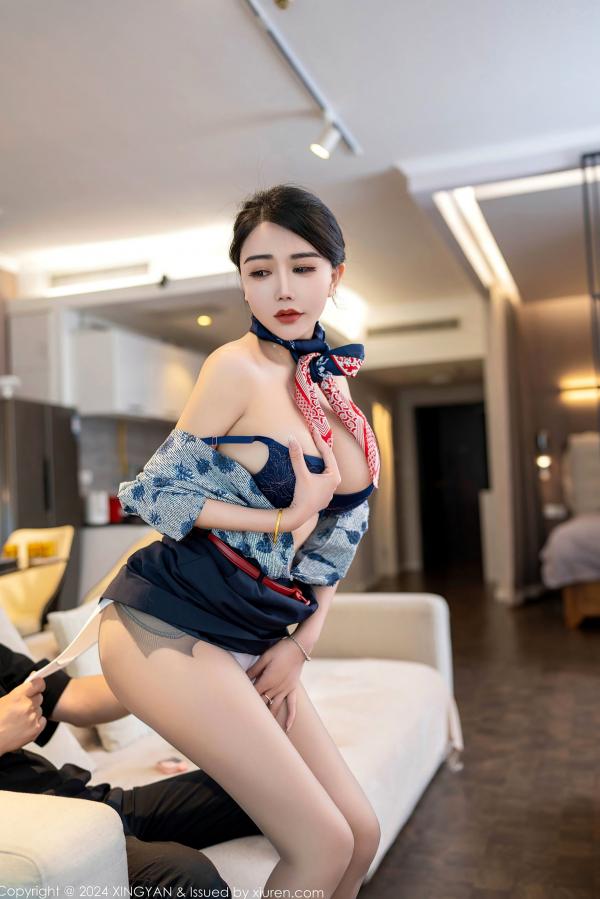    星颜社李若汐-制服诱惑系列，化身甜美空姐公寓私房写真，火辣身材尽显极致妩媚，空姐下班后的温柔互动，2024年绝美视觉盛宴第33张图片