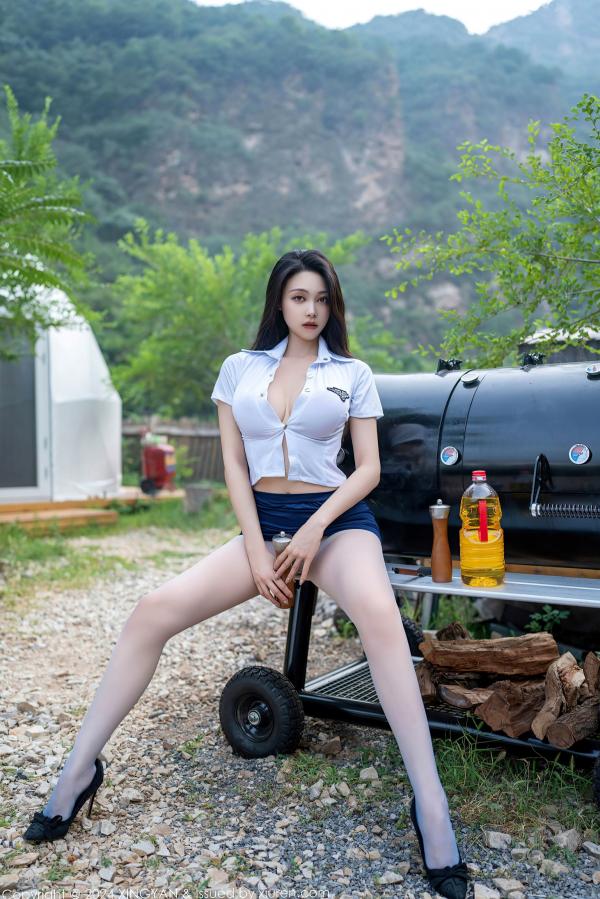    《星颜社257期：清妙户外野营主题写真，白衬衫蓝短裙制服诱惑，极致身材大尺度唯美摄影大片》第11张图片