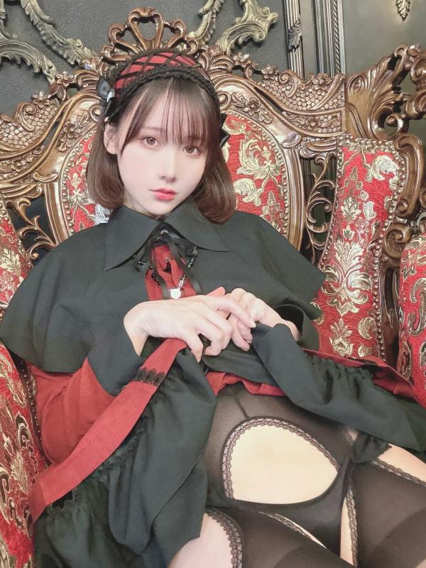    けん研(kenken) Fantia 2023.01高清自选集，清纯与性感并存，涵盖角色扮演与私房视觉盛宴第41张图片
