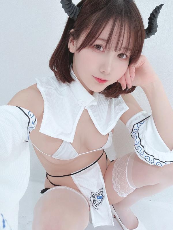    けん研(kenken) Fantia 2023.01高清自选集，清纯与性感并存，涵盖角色扮演与私房视觉盛宴第77张图片