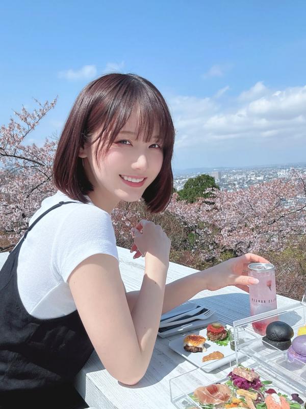    けん研(KenKen) 2023.04 FANTIA写真：童颜巨乳比基尼与居家诱惑 [137P]第25张图片