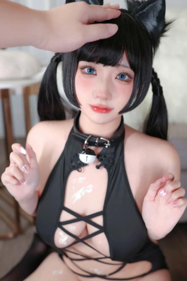    wendydydydy_酱油 - 黑猫妹妹cosplay角色扮演，极品黑丝诱惑私房照，软萌黑猫娘变装 [18P]第18张图片