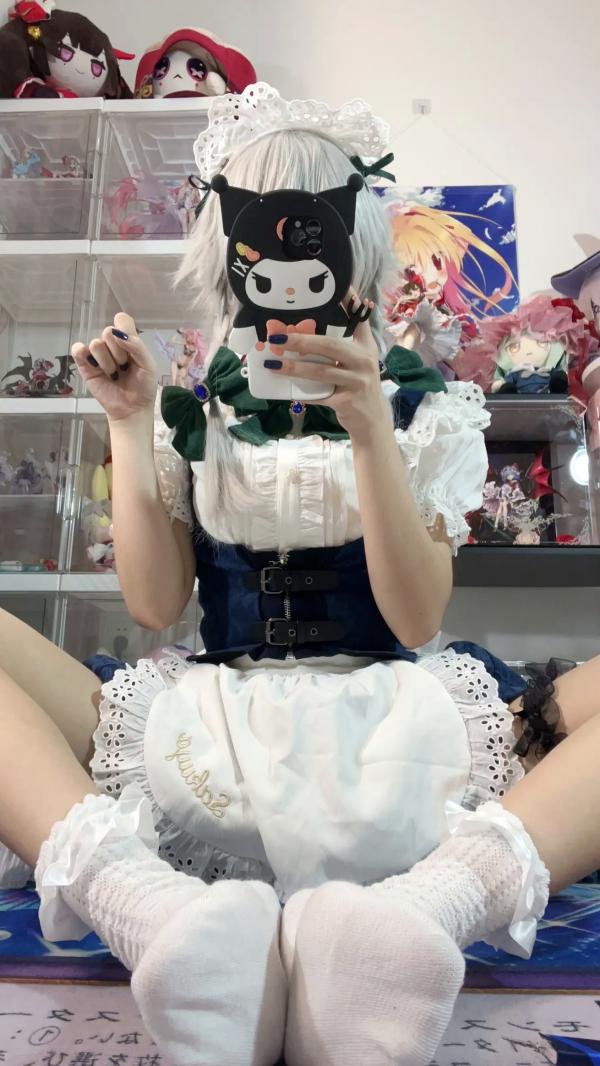    白栎Shirly - 十六夜咲夜 COSPLAY私房摄影，绝美腿部丝袜特写与宅系女仆诱惑第2张图片