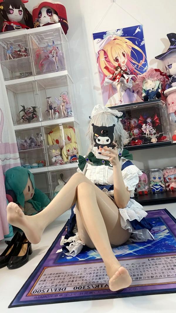    白栎Shirly - 十六夜咲夜 COSPLAY私房摄影，绝美腿部丝袜特写与宅系女仆诱惑第13张图片