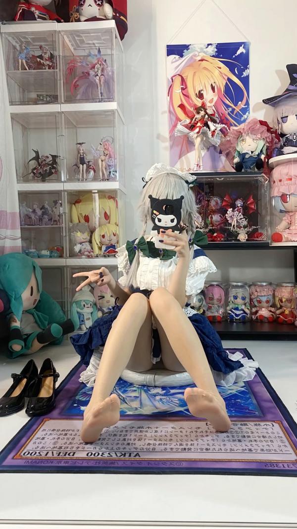    白栎Shirly - 十六夜咲夜 COSPLAY私房摄影，绝美腿部丝袜特写与宅系女仆诱惑第21张图片