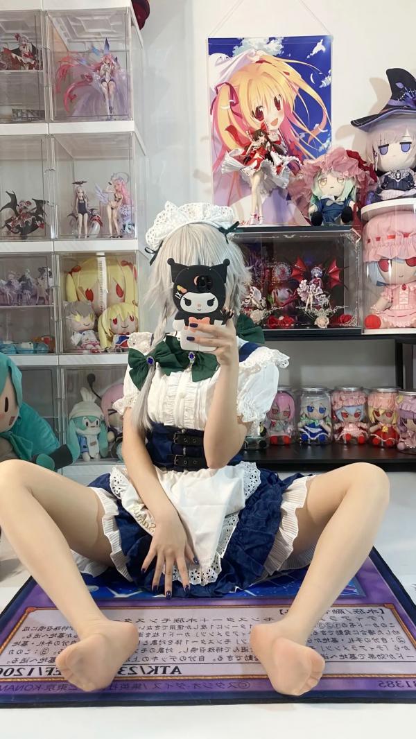    白栎Shirly - 十六夜咲夜 COSPLAY私房摄影，绝美腿部丝袜特写与宅系女仆诱惑第27张图片