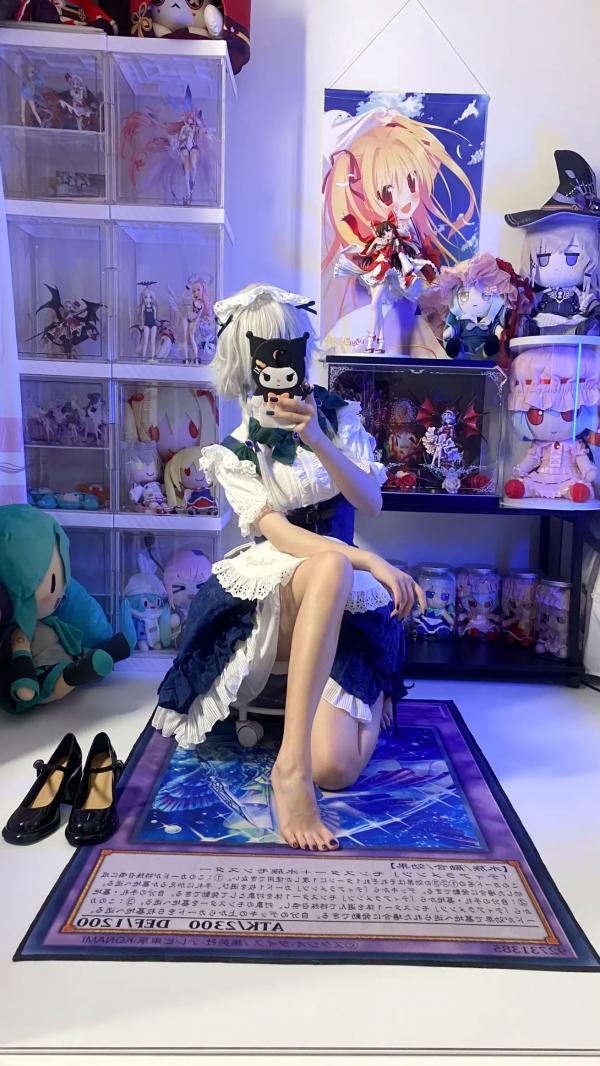    白栎Shirly - 十六夜咲夜 COSPLAY私房摄影，绝美腿部丝袜特写与宅系女仆诱惑第51张图片