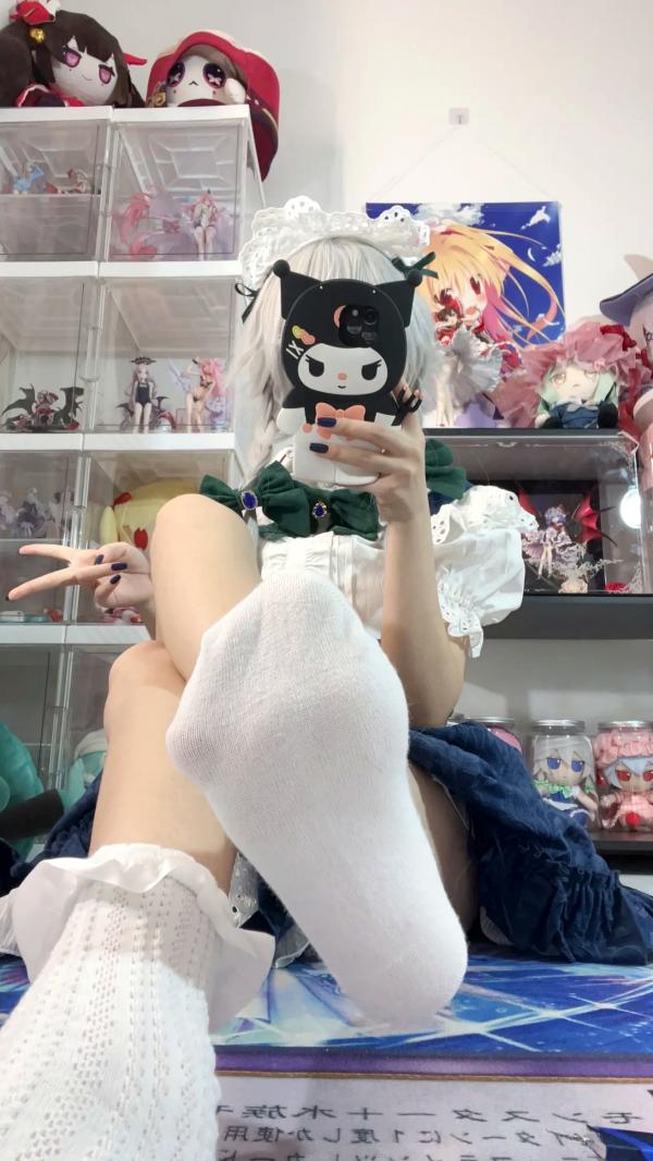    白栎Shirly - 十六夜咲夜 COSPLAY私房摄影，绝美腿部丝袜特写与宅系女仆诱惑第54张图片