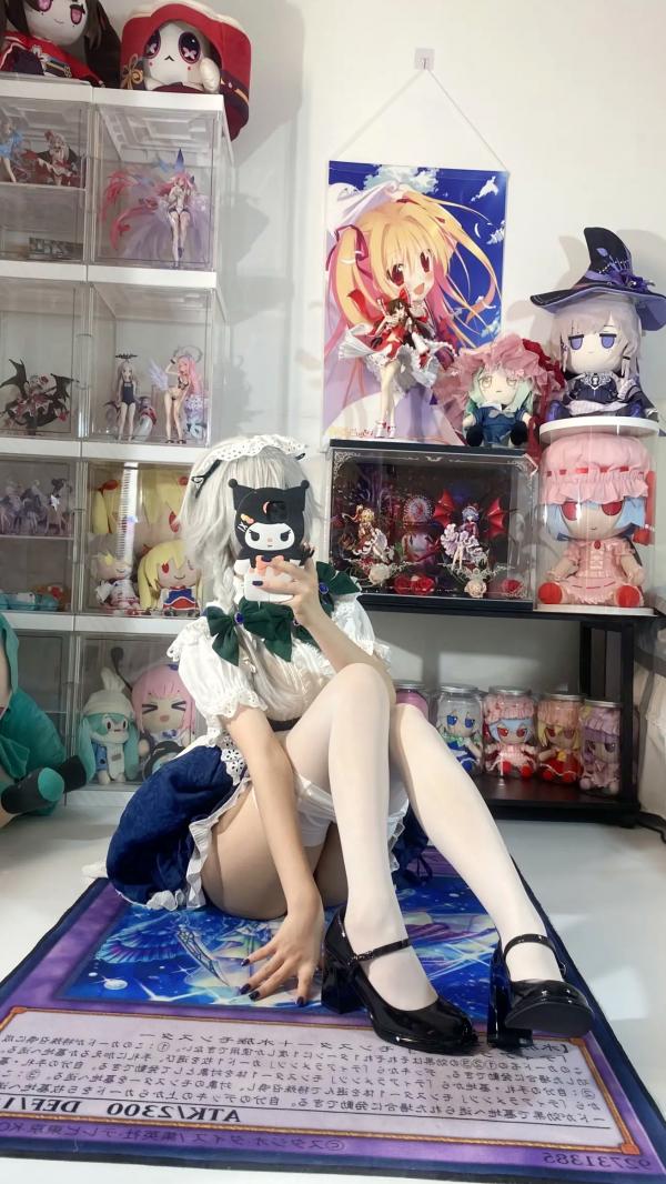    白栎Shirly - 十六夜咲夜 COSPLAY私房摄影，绝美腿部丝袜特写与宅系女仆诱惑第60张图片