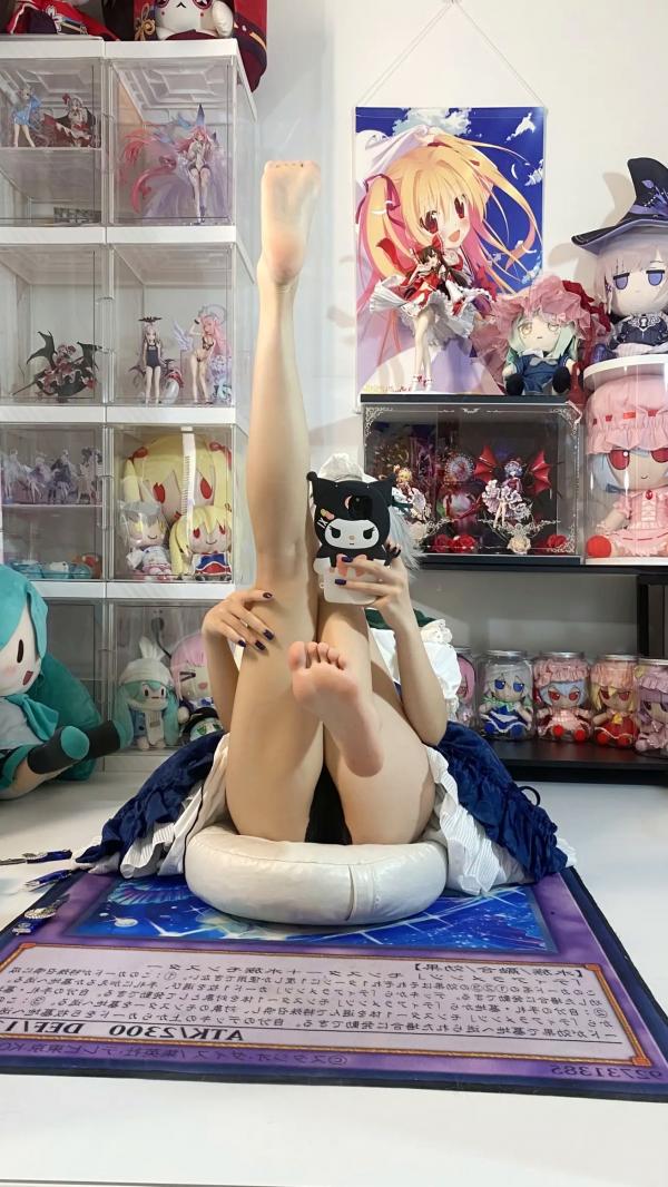    白栎Shirly - 十六夜咲夜 COSPLAY私房摄影，绝美腿部丝袜特写与宅系女仆诱惑第61张图片