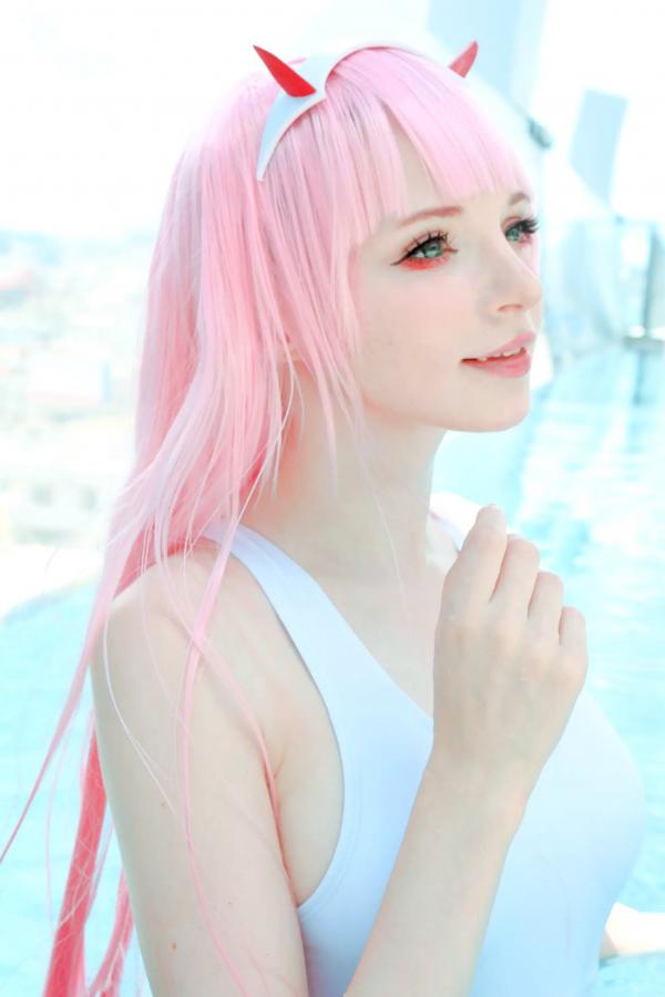    Peach milky - ZeroTwo 绝美Cosplay写真，02动漫角色扮演，欧美模特清纯甜美制服诱惑套图第25张图片