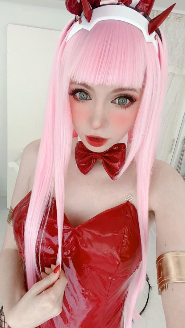    Peach milky - ZeroTwo 绝美Cosplay写真，02动漫角色扮演，欧美模特清纯甜美制服诱惑套图第35张图片