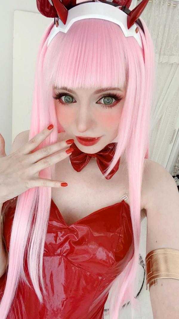    Peach milky - ZeroTwo 绝美Cosplay写真，02动漫角色扮演，欧美模特清纯甜美制服诱惑套图第37张图片