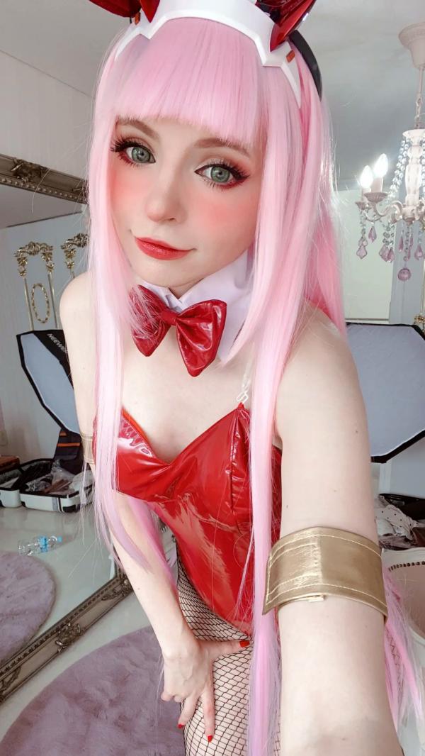    Peach milky - ZeroTwo 绝美Cosplay写真，02动漫角色扮演，欧美模特清纯甜美制服诱惑套图第47张图片
