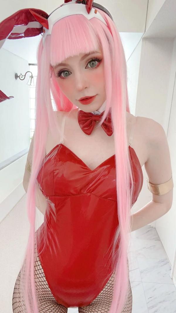    Peach milky - ZeroTwo 绝美Cosplay写真，02动漫角色扮演，欧美模特清纯甜美制服诱惑套图第52张图片