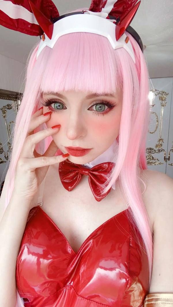    Peach milky - ZeroTwo 绝美Cosplay写真，02动漫角色扮演，欧美模特清纯甜美制服诱惑套图第65张图片