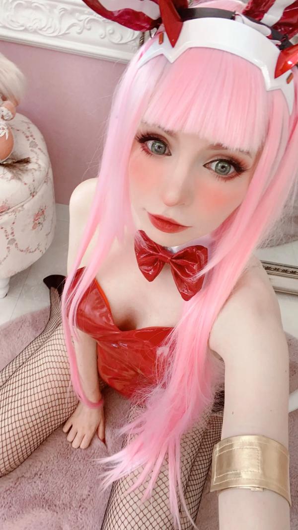    Peach milky - ZeroTwo 绝美Cosplay写真，02动漫角色扮演，欧美模特清纯甜美制服诱惑套图第69张图片