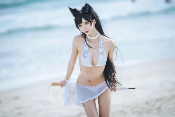    masaki雅祈 - 碧蓝航线爱宕Cosplay，纯白比基尼海滩度假风，性感女神与狐耳少女的完美演绎 [29P]第6张图片