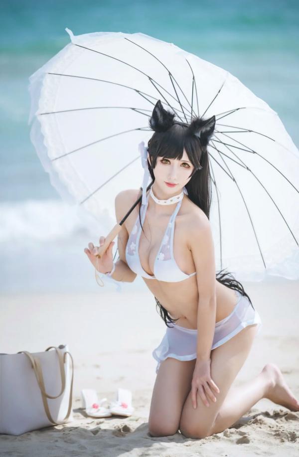    masaki雅祈 - 碧蓝航线爱宕Cosplay，纯白比基尼海滩度假风，性感女神与狐耳少女的完美演绎 [29P]第16张图片