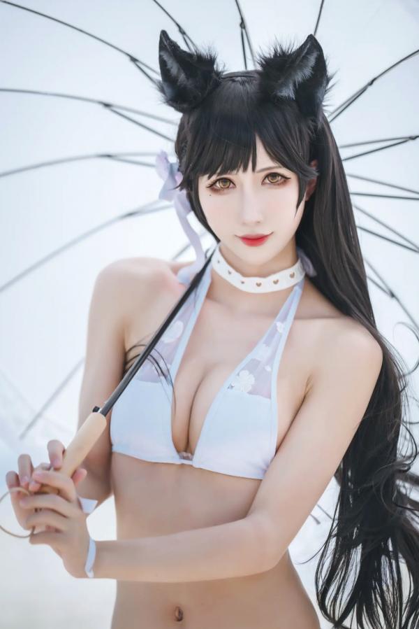    masaki雅祈 - 碧蓝航线爱宕Cosplay，纯白比基尼海滩度假风，性感女神与狐耳少女的完美演绎 [29P]第29张图片