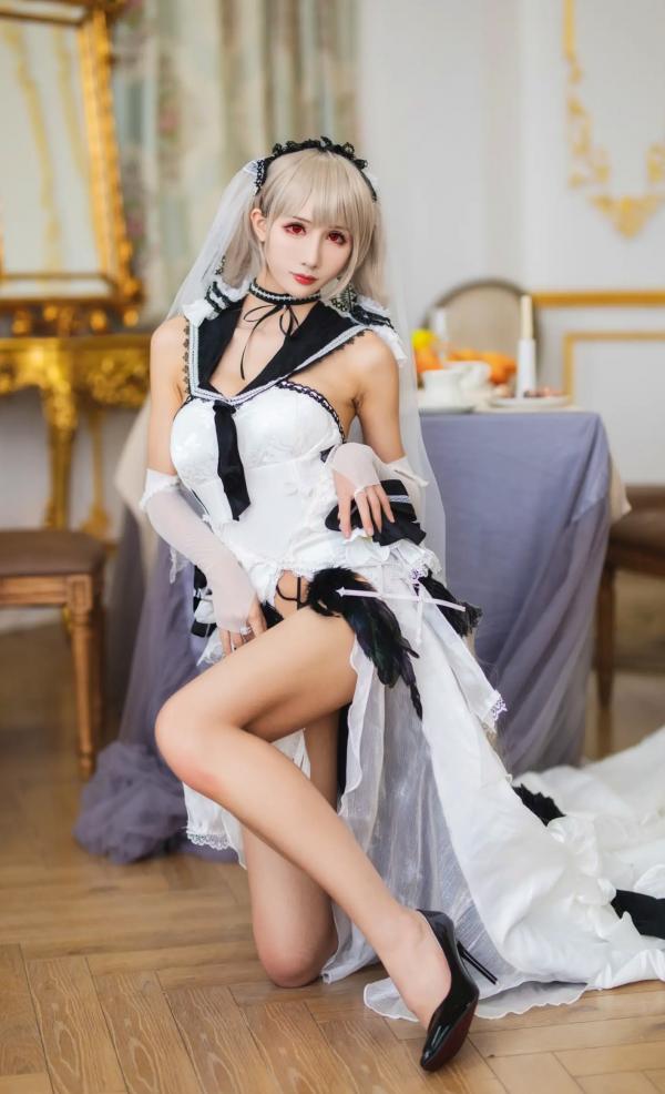    masaki雅祈 - 碧蓝航线可畏礼服COS，银发红瞳还原绝美华服，精致优雅角色扮演写真第17张图片