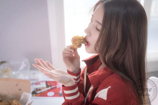    韩国美女Yeha炸鸡美女外送角色扮演私房大尺度写真，Expensive and Delicious Naked Hen Pure Media 277第32张图片