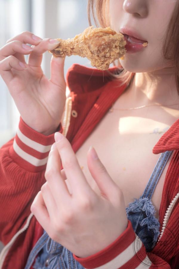    韩国美女Yeha炸鸡美女外送角色扮演私房大尺度写真，Expensive and Delicious Naked Hen Pure Media 277第33张图片