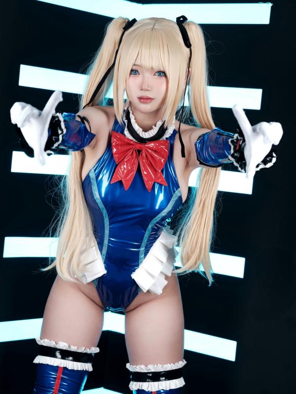    ZinieQ死或生玛莉萝丝Marie Rose绝美COS，性感尺度大挑战，警示带冷艳风格，高质感迷人尤物第3张图片