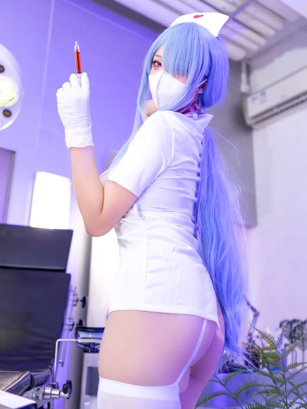    小和甜酒 - 伏罗希洛夫护士cos写真，碧蓝航线角色扮演，实验室主题护士制服极致诱惑 [25P]第5张图片