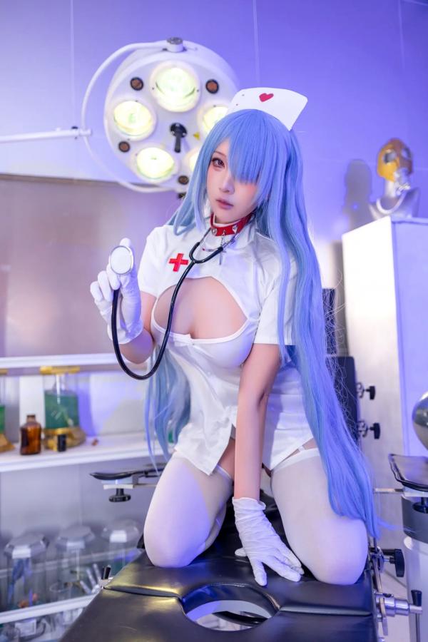    小和甜酒 - 伏罗希洛夫护士cos写真，碧蓝航线角色扮演，实验室主题护士制服极致诱惑 [25P]第19张图片