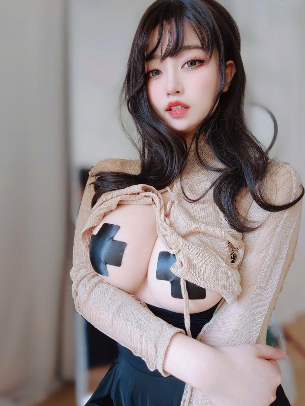    女主K-初秋私房穿搭：童颜巨乳、极致诱惑与大胆的大尺度写真第94张图片
