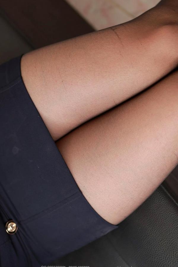    IESS异思趣向 婉萍《小辫子OL制服》黑丝包臀裙职场诱惑私房摄影第58张图片
