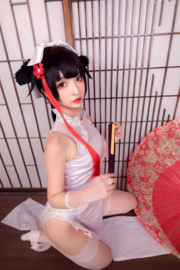    神楽坂真冬-指挥官很忙：纯白军装COS制服诱惑，极致丝袜美腿，室内私房视觉盛宴第58张图片